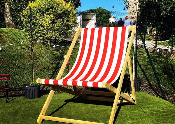 GIANT DECKCHAIR